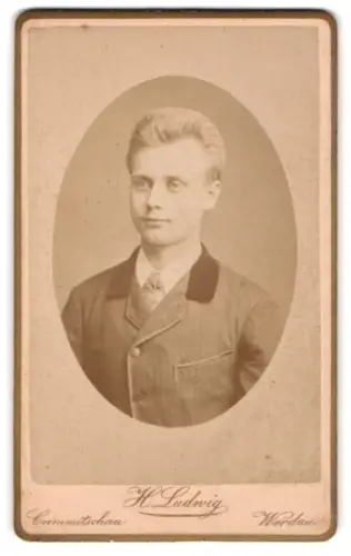 Fotografie H. Ludwig, Crimmitschau, Thiemestrasse 173, Portrait eines jungen Mannes
