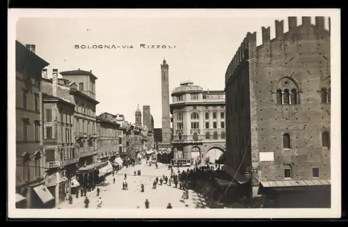 AK Bologna, Via Rizzoli, Strassenbahn