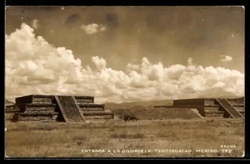 AK Teotihuacan, Entrada a la Ciudadela