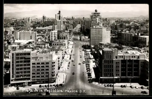 AK Mexico Plaza de la Republica