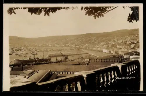 AK Valparaiso, Hafenansicht und Stadtpanorama