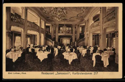 AK Berlin-Charlottenburg, Restaurant Sanssouci, Kurfürstendamm 217, Innenansicht