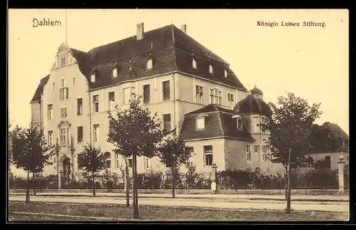 AK Berlin-Dahlem, Königin Luisen Stiftung, Aussenansicht