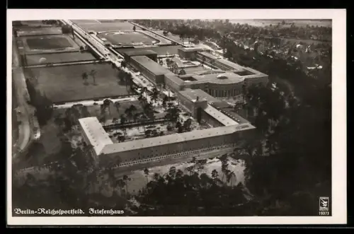 AK Berlin, Reichssportfeld, Friesenhaus