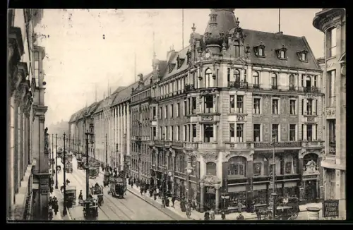 AK Berlin, Leipziger Strasse mit Strassenbahn und Geschäftsgebäuden