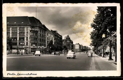 AK Berlin-Charlottenburg, Bismarckstrasse, Strassenansicht, Bosch-Gebäude