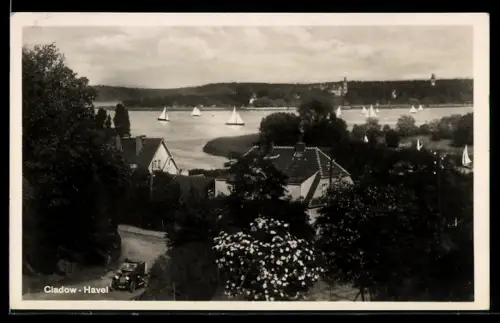 AK Berlin-Kladow, Cladow /Havel, Blick auf Havel, Segelboote, Häuser
