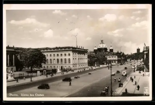 AK Berlin, Unter den Linden, Strassenansicht, Berliner Dom
