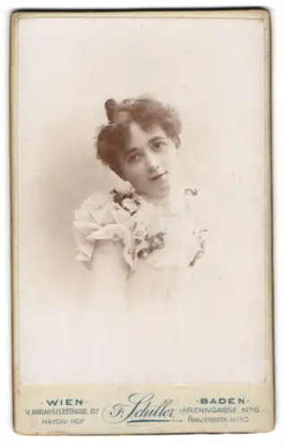 Fotografie Friedrich Schiller, Wien, Mariahilferstrasse 107, Porträt einer jungen Dame