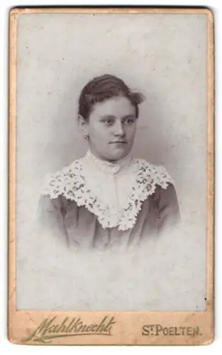 Fotografie Rudolf Mahlknecht, St. Pölten, Wienerstrasse 20, Porträt einer Dame