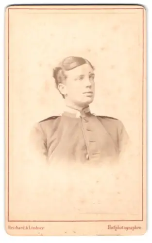 Fotografie Reichard & Lindner, Berlin, Markgrafen-Strasse 40, Unteroffizier Rauert vom Infanterie-Regiment Nr. 49