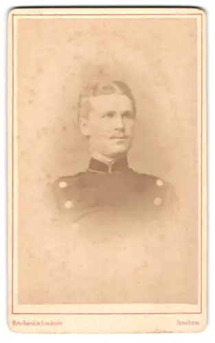 Fotografie Reichard & Lindner, Anklam, Peendamm, Offizier Gentzken vom Artillerie-Regiment Nr. 24