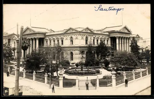 AK Santiago, Villa mit eindrucksvoller Gartenanlage