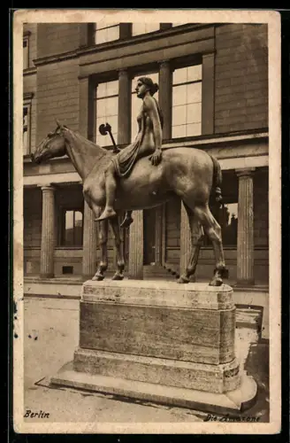 AK Berlin, Die Amazone, Reiterstandbild