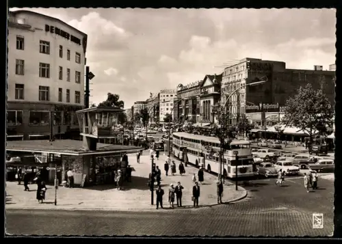 AK Berlin-Charlottenburg, Busse und Autos am Kurfürstendamm