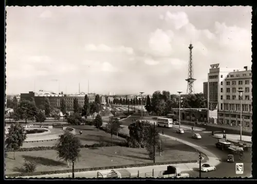 AK Berlin-Charlottenburg, Reichskanzlerplatz, Funkturm, Strassenansicht