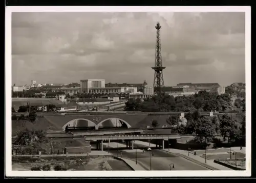 AK Berlin-Charlottenburg, Halenseestrasse, Ausstellungsgelände, Funkturm