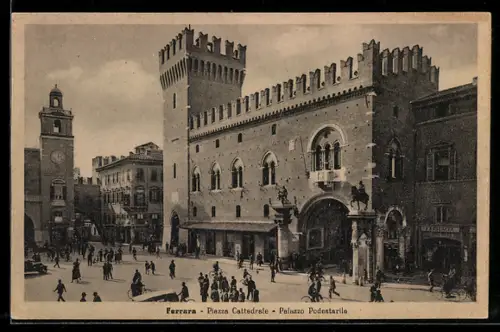 AK Ferrara, Piazza Cattedrale, Palazzo Podestarile
