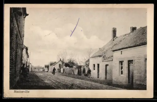 AK Menneville, Strassenpartie im Ort