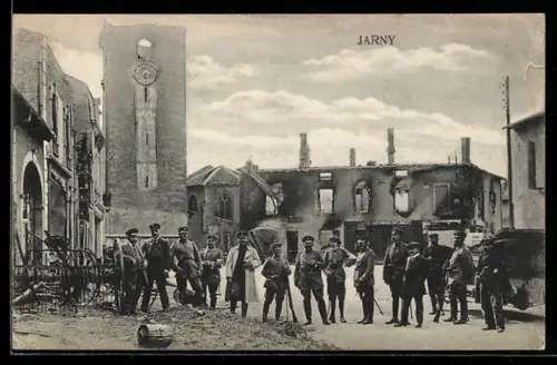 AK Jarny, Soldaten vor der zerstörten Kirche