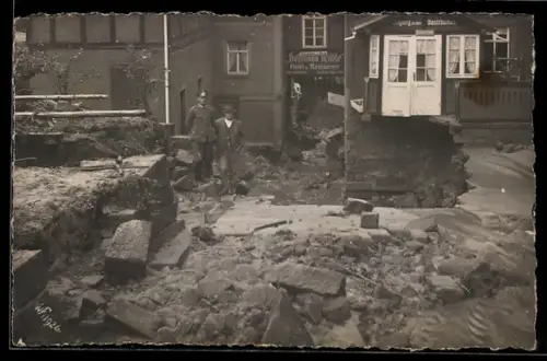 Foto-AK Schmilka a. Elbe, Unwetterschäden am Hotel und Restaurant Hoffmann Mühle