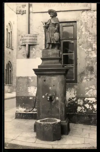 Foto-AK Bremen, Der Jakobusbrunnen am Jakobikirchhof