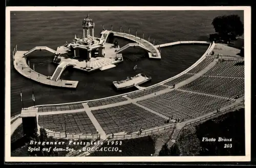 AK Bregenz, Festspiele 1953, Spiel auf dem See, Boccaccio, Bühne u. Zuschauerränge aus der Vogelschau