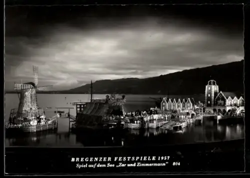 AK Bregenz, Festspiele 1957, Spiel auf dem See, Zar und Zimmermann, Szenenbild, Windmühle, Seepanorama