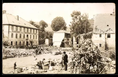 AK Berggiesshübel, Hochwasserschäden um den Gasthof zum Goldenen Stern 8. Juli 1927