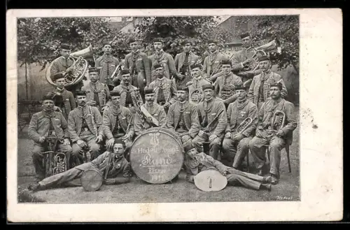 AK Prerov, Prerovska chasa, Soldaten mit Instrumenten