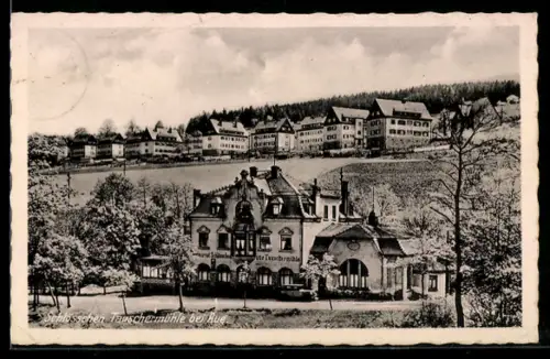 AK Aue, Gasthaus Schlösschen Tauschermühle, Inh. Hermann Möller, mit Häuserpanorama oberhalb