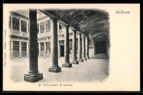 AK Padova, R. Università, Il Cortile