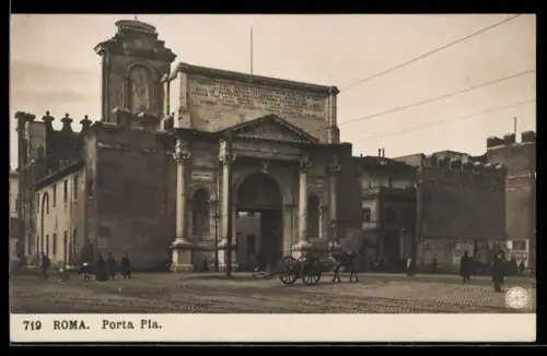 AK Roma, Porta Pia con persone e carro sullo sfondo