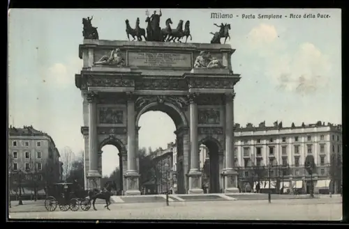 AK Milano, Porta Sempione, Arco della Pace con carrozza trainata da cavalli