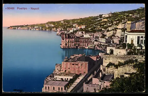 AK Napoli, Posilipo, Veduta panoramica della costa e degli edifici lungo il mare