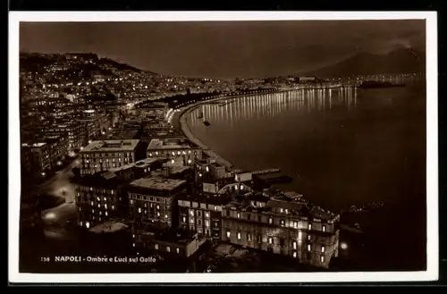 AK Napoli, Ombre e Luci sul Golfo