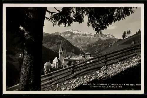 AK Pieve di Livinallongo, Vista del paese con il Gruppo Sella sullo sfondo