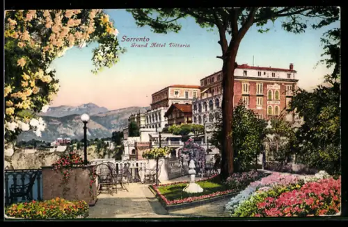 AK Sorrento, Grand Hotel Vittoria e giardino fiorito con vista panoramica