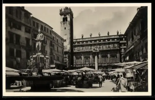 AK Verona, Piazza Erbe e Fontana della Madonna
