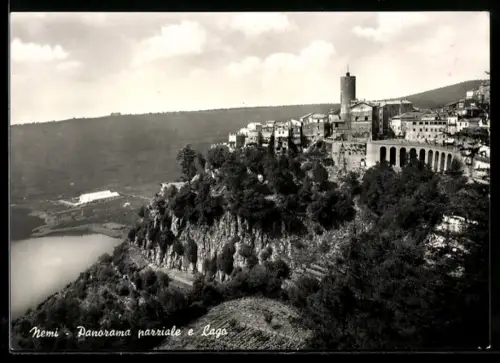 AK Nemi, Panorama parziale e Lago