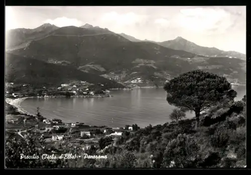 AK Procchio /Isola d`Elba, Panorama con baia e montagne sullo sfondo