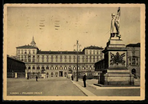 AK Torino, Palazzo Reale con statua in primo piano