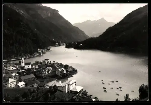 AK Alleghe /Lago di Alleghe, Panorama con barche e montagne