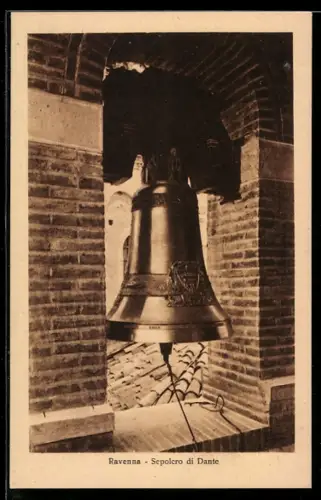 AK Ravenna, Sepolcro di Dante con campana in primo piano