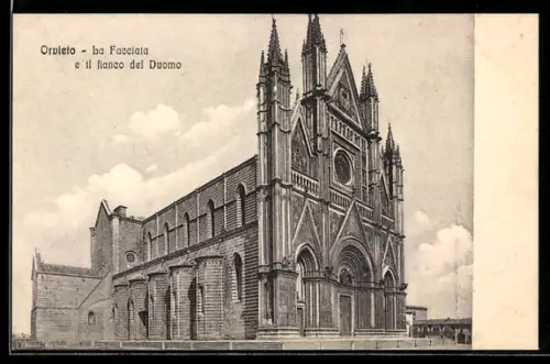 AK Orvieto, La Facciata e il fianco del Duomo