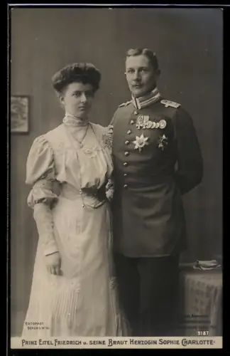 AK Prinz Eitel Friedrich & seine Braut Herzogin Sophie Charlotte von Preussen