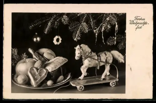 AK Spielzeugpferd unter dem Weihnachtsbaum