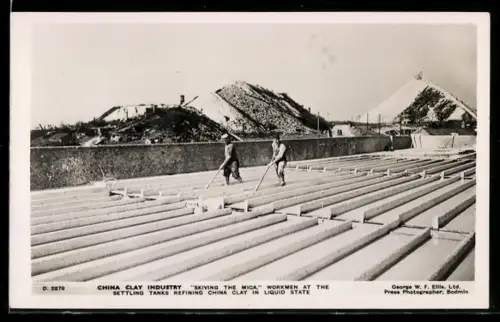 AK China Clay Industry, Skiving the Mica