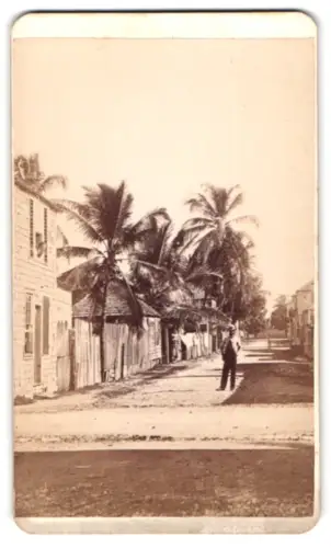 9 Fotografien unbekannter Fotograf, Ansicht Kingston /Jamaica, Personen am Copper River, Blick von der Seeseite