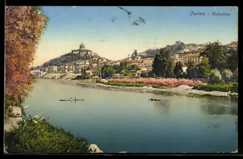 AK Torino, Valentino, Vista sul fiume Po con canottieri e collina sullo sfondo